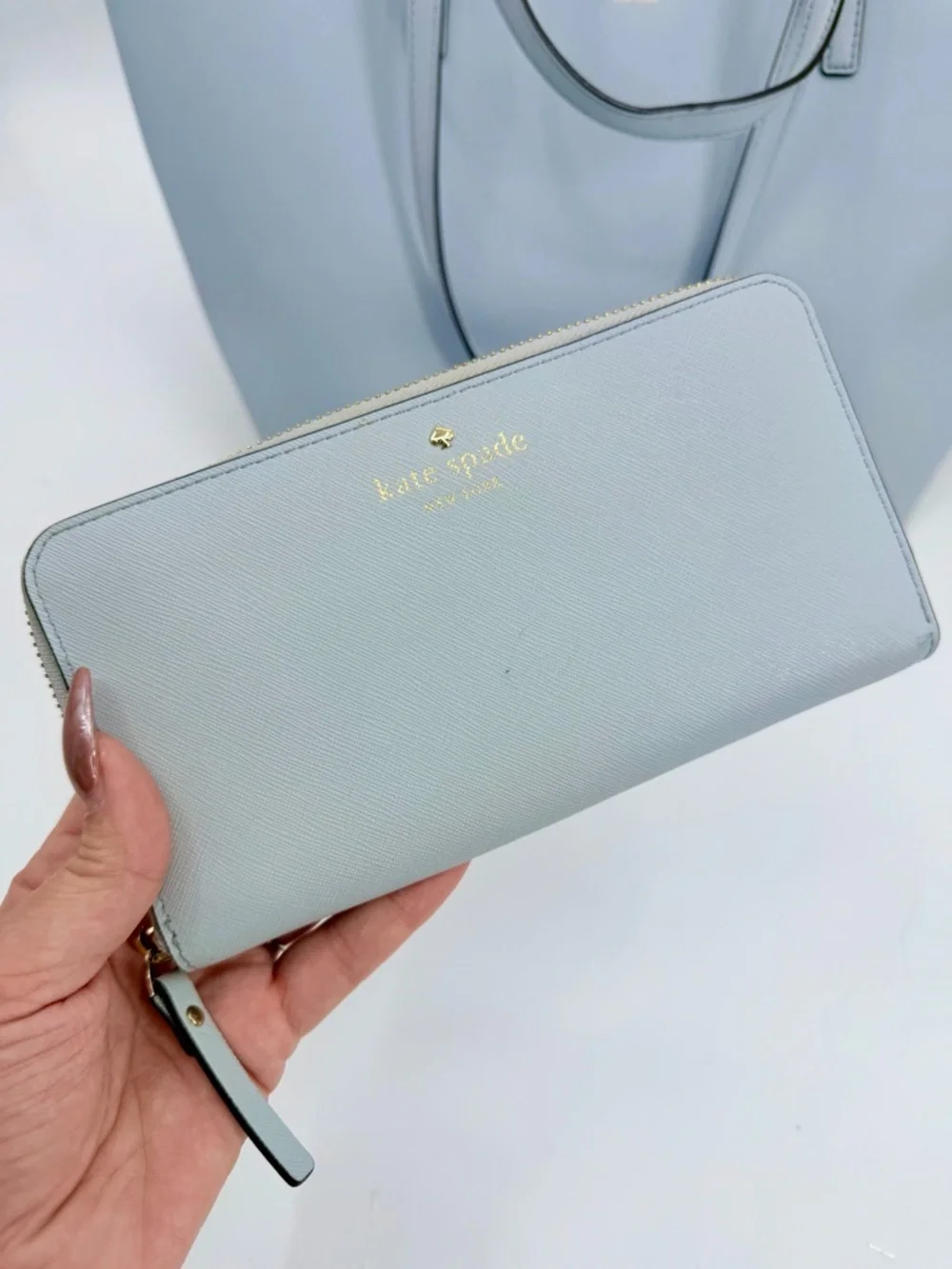 KATE SPADE New York Cedar Street Medium Harmony Tote And Wallet Set Powder Blue